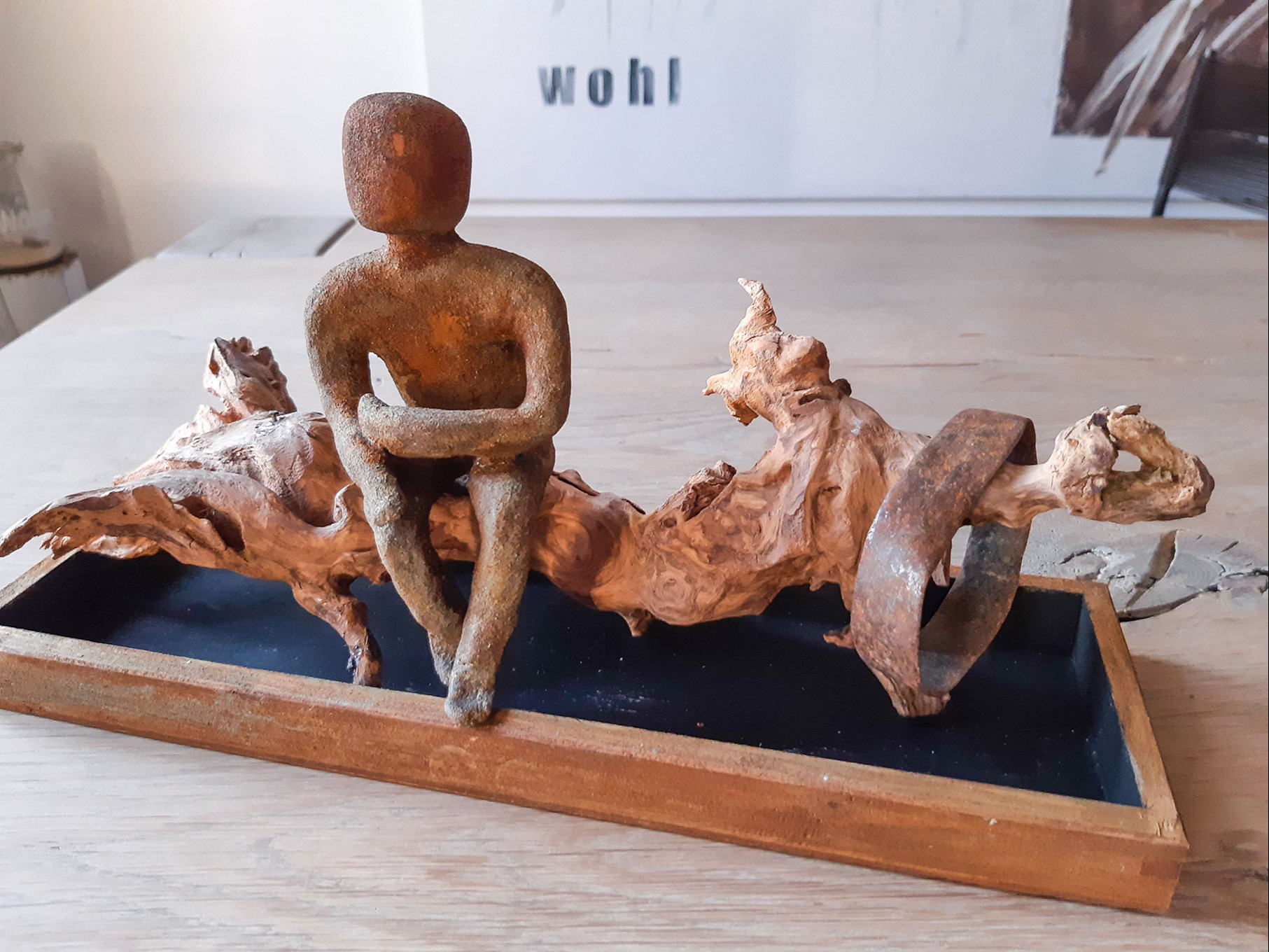 Bilder des Aufbruchs – Figuren aus Holz und Ton