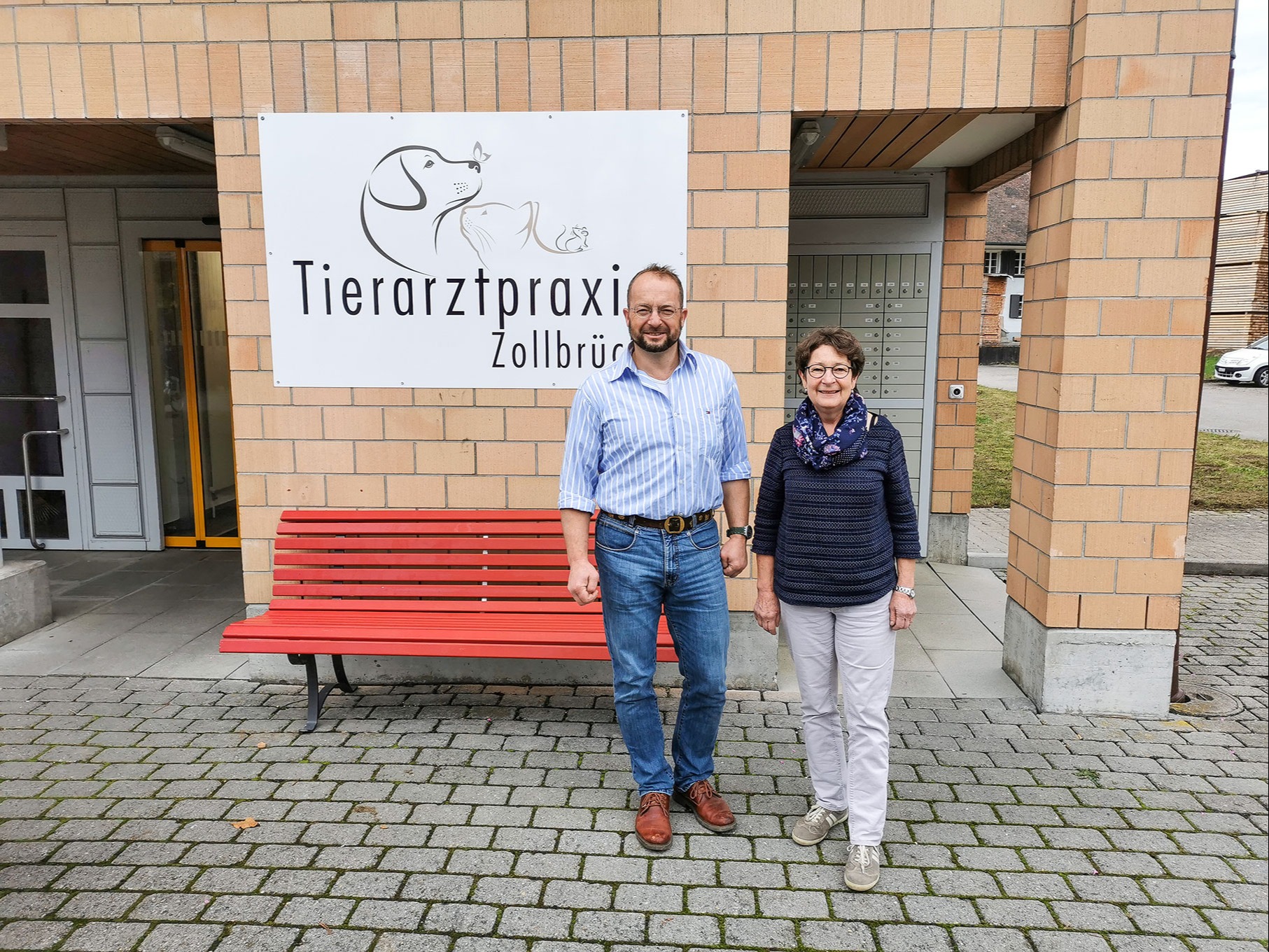 Im ehemaligen Postgebäude werden jetzt Tiere behandelt