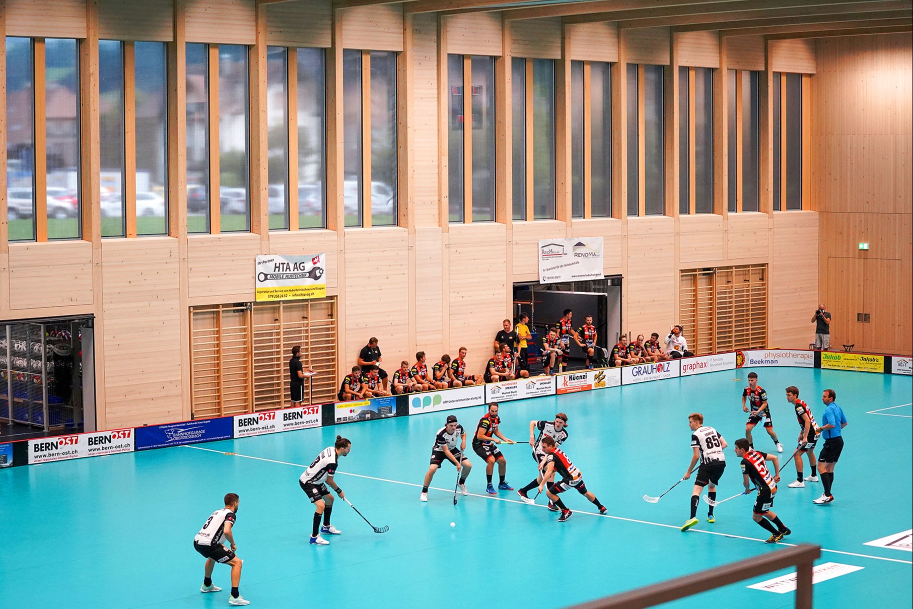 Die Tigers waren auf dem Unihockey-Boden in Langnau erfolgreich