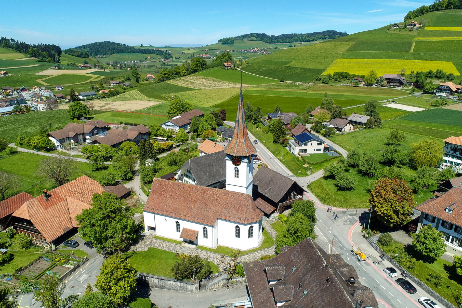 Seit 500 Jahren steht die Kirche im Dorf