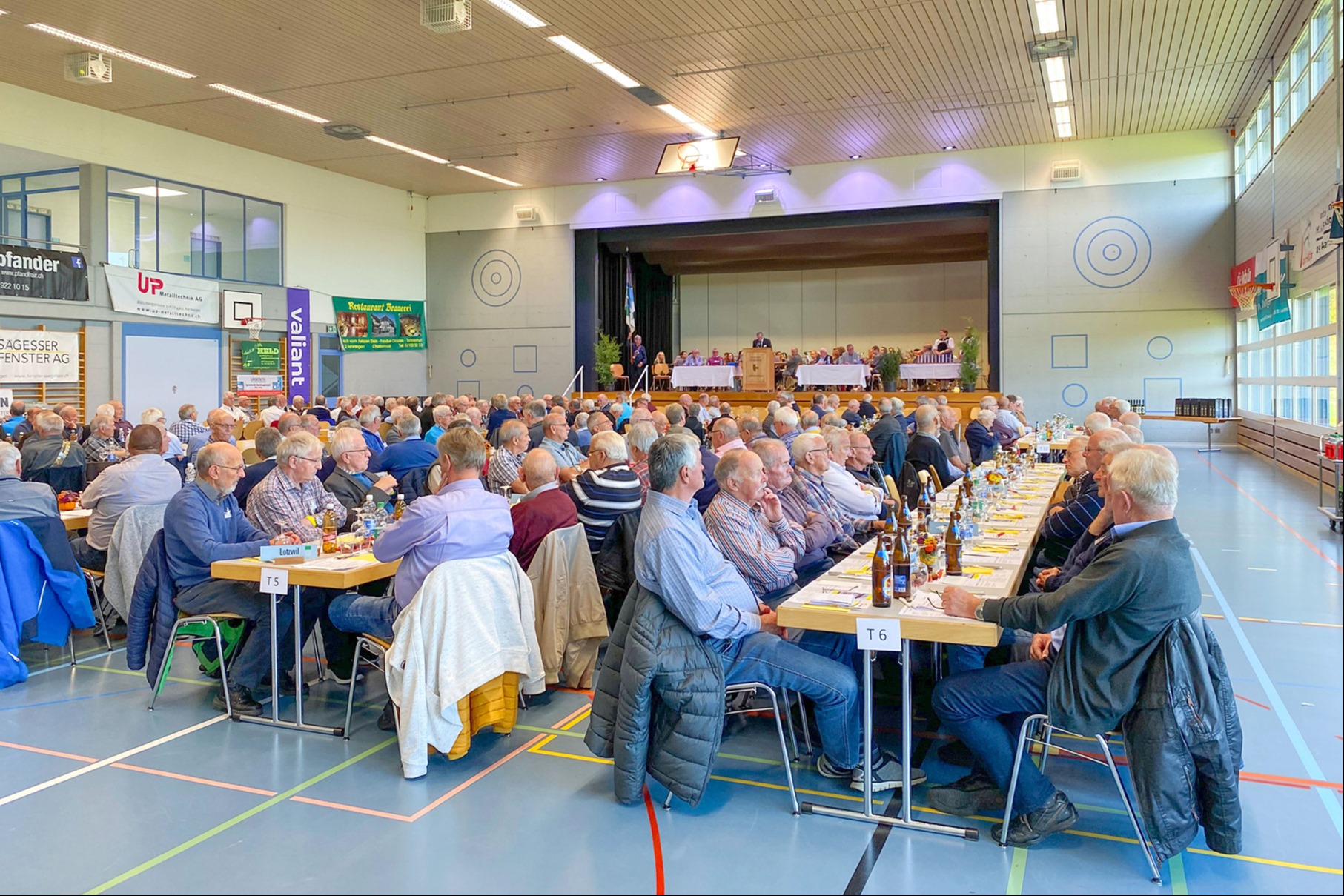 Damenpremiere an Turntagung