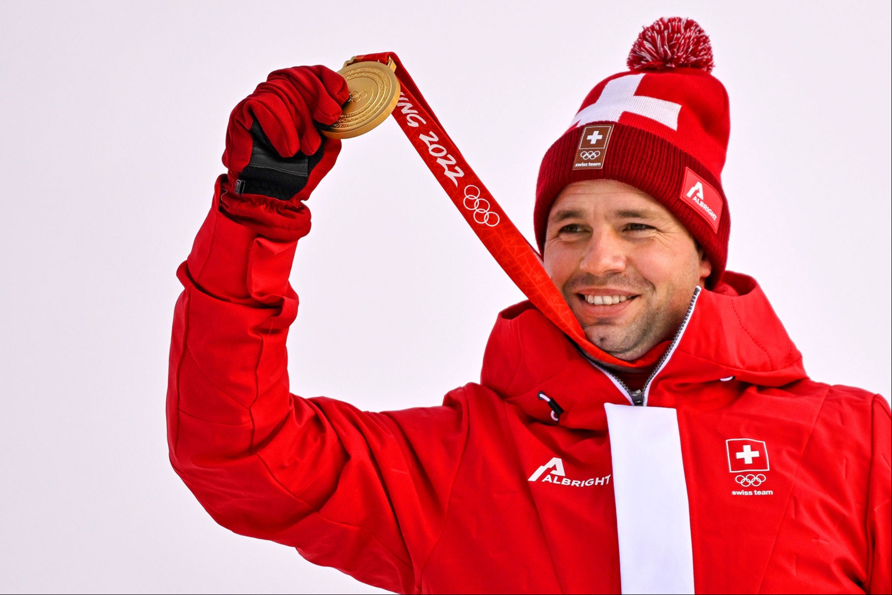 Beat Feuz komplettiert sein Olympia-Medaillenset
