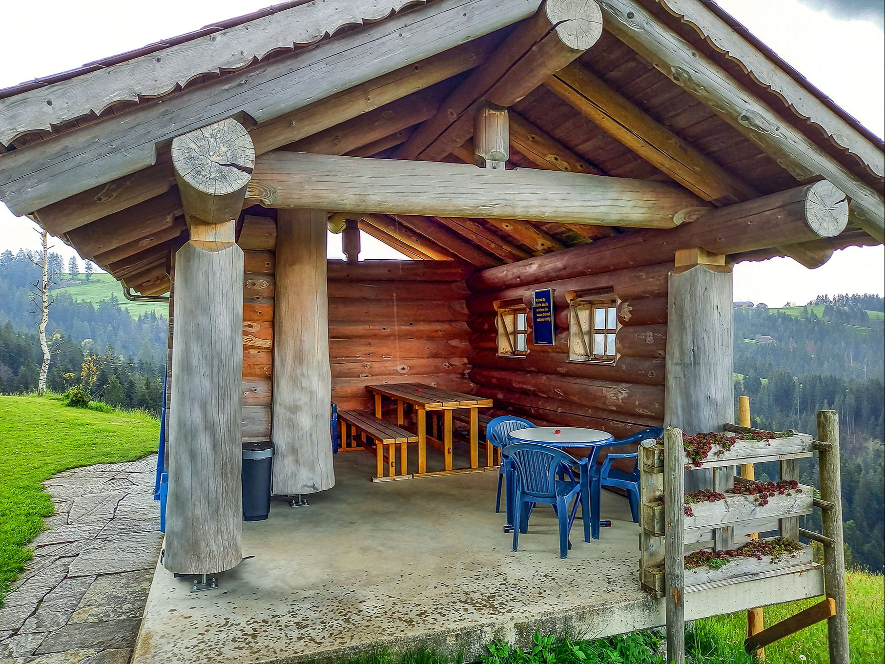 Neue Wirtefamilie im  Wanderbeizli Himugüegli