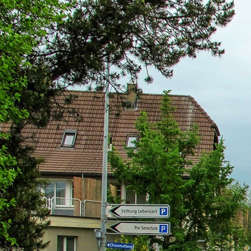 Schmalere Strasse und breitere Trottoirs