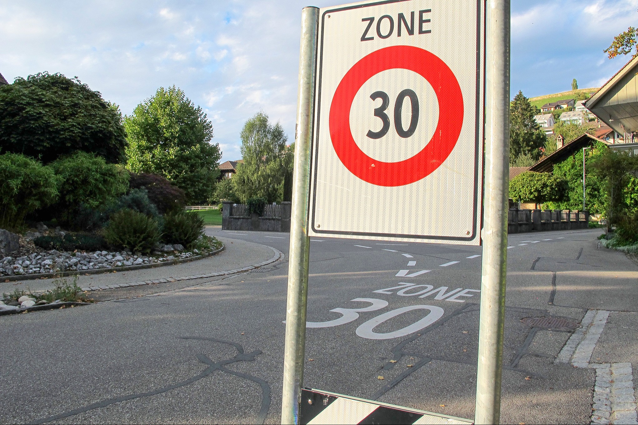 Tempo 30 liegt im Trend – die Bevölkerung siehts eher kritisch