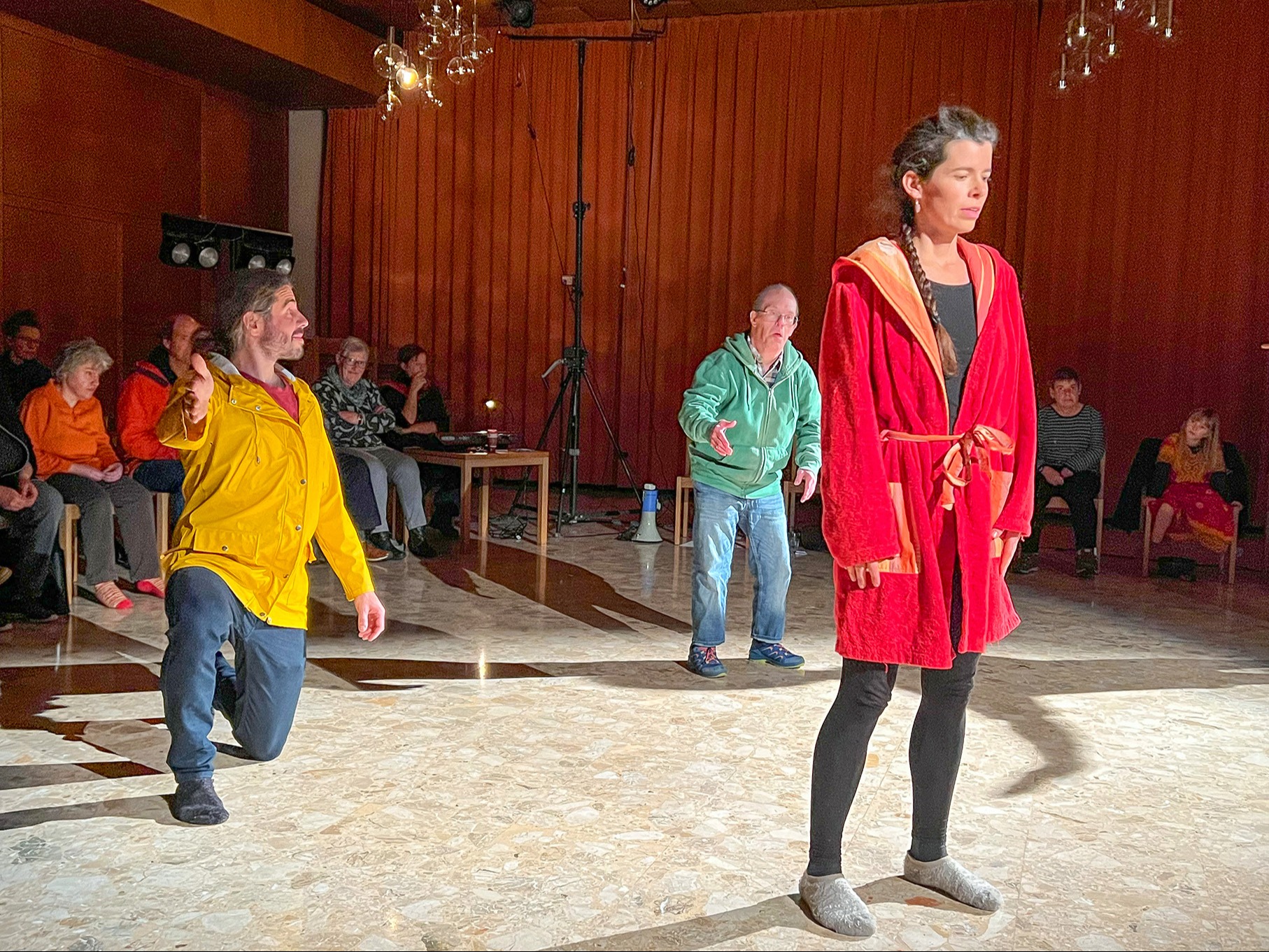 «Fruchtsalat» – Inklusionstheater mit umwerfender Ausstrahlung
