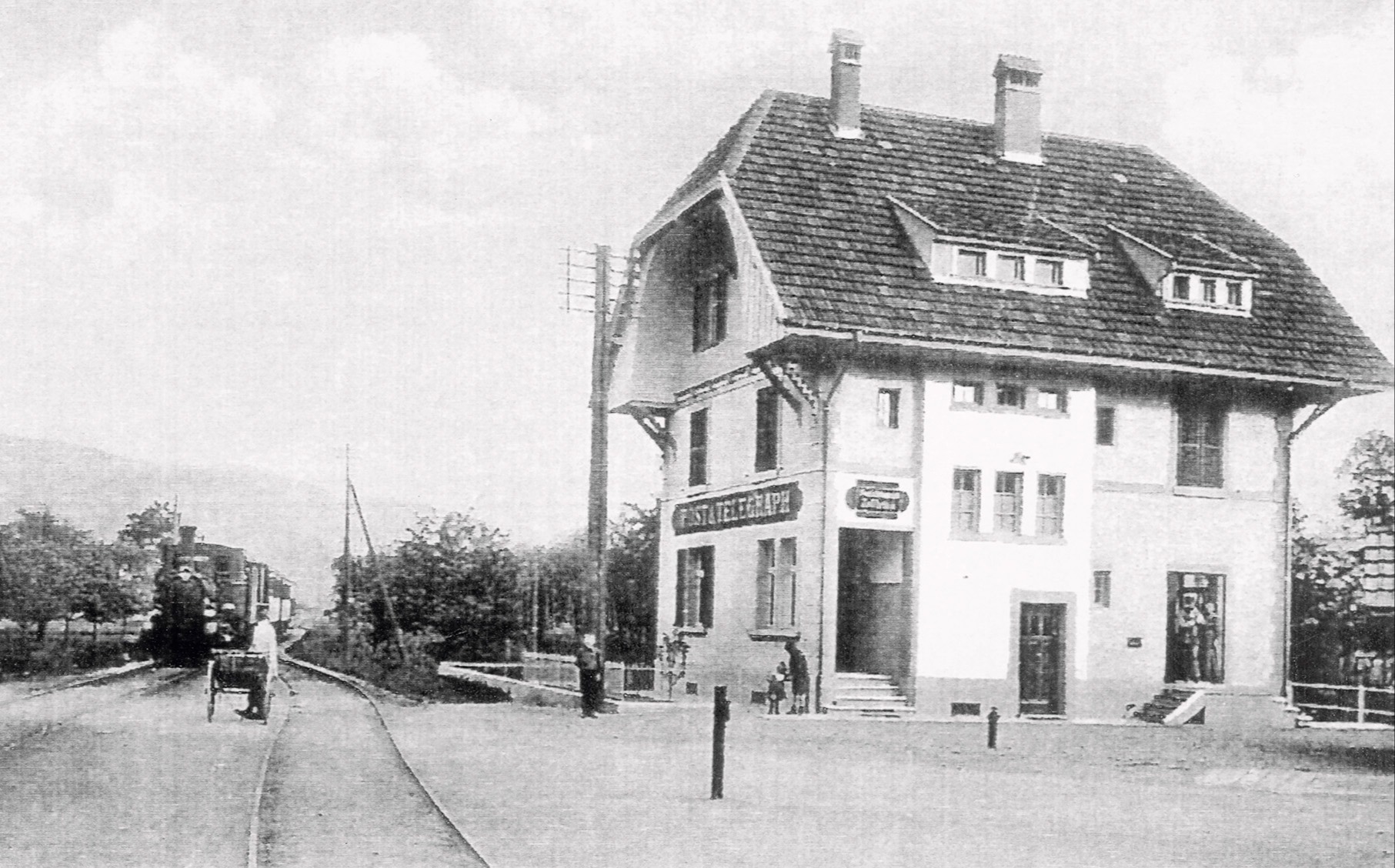 D Poscht u d Bahn  sy zämeghanget