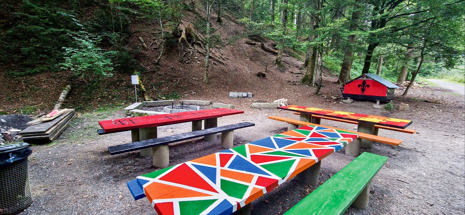 Grillplatz renoviert und gestrichen