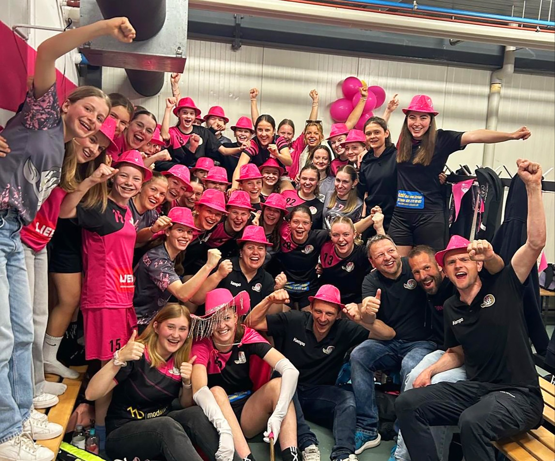 Erfolgreiche Löwinnen können feiern