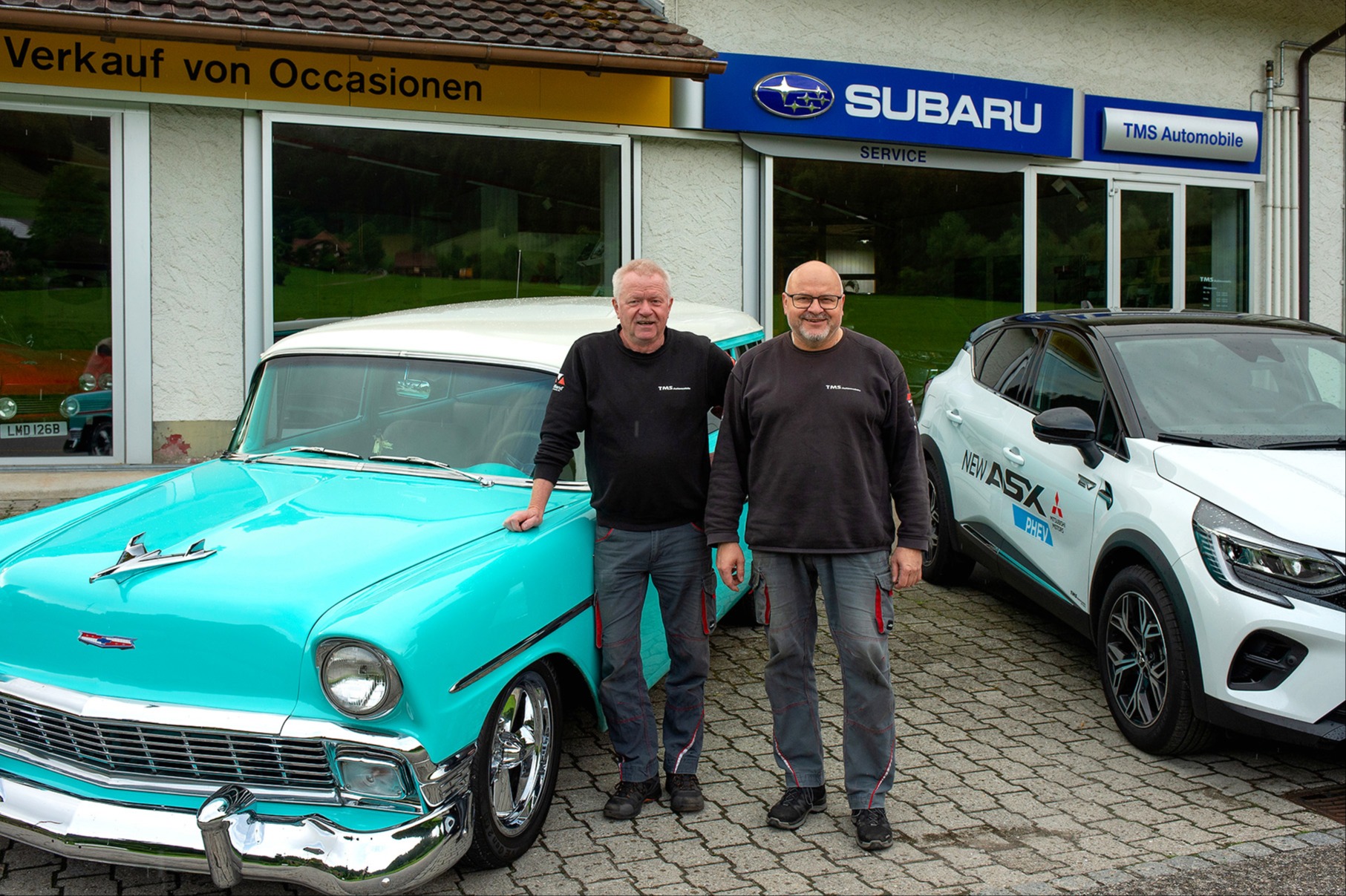 Classic-Cars und neuste Modelle
