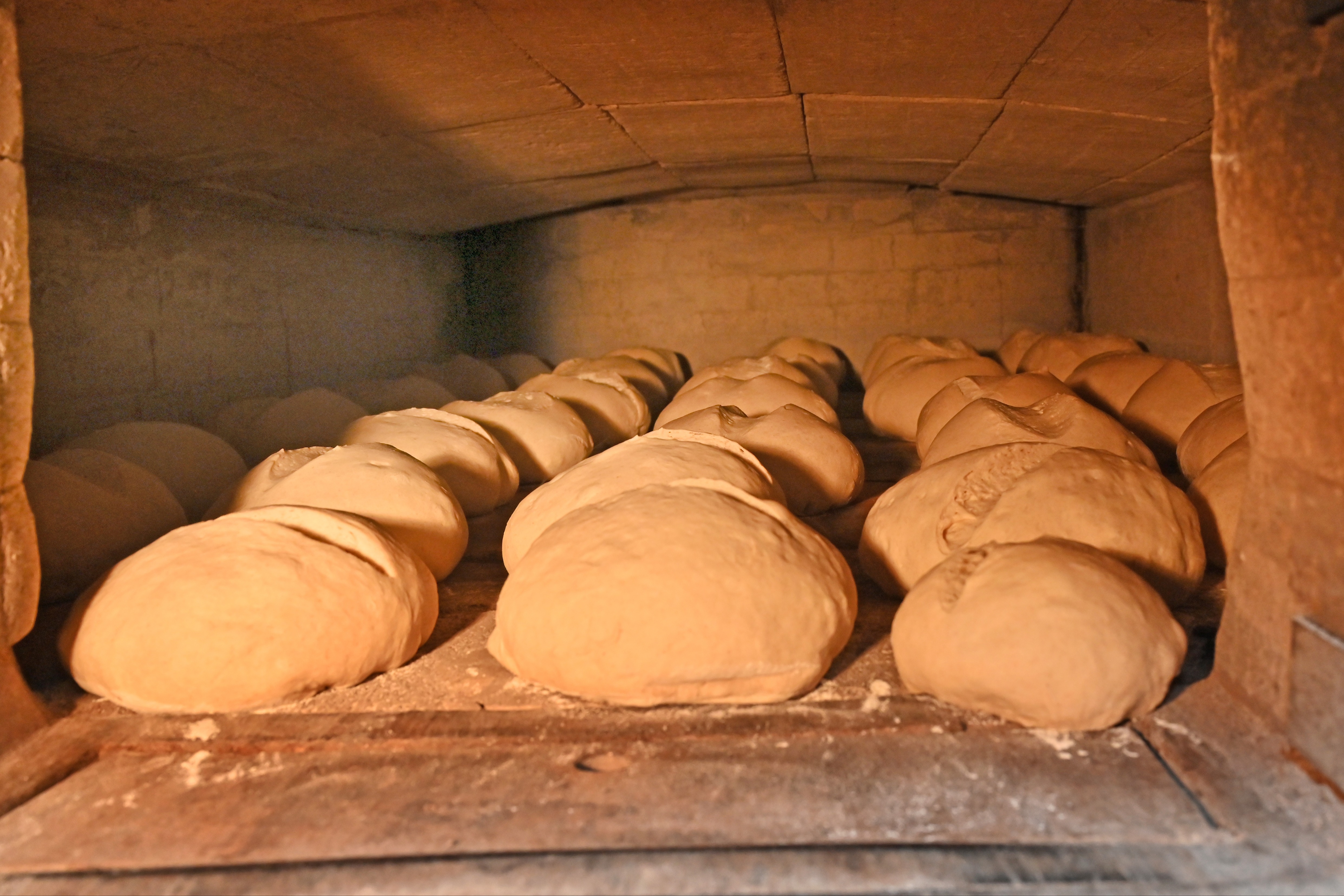 Im Ofehüsi wird die ganze Nacht gebacken 