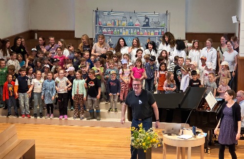 «Chaos im Labor» - die Kindertage boten Experimente und Spass