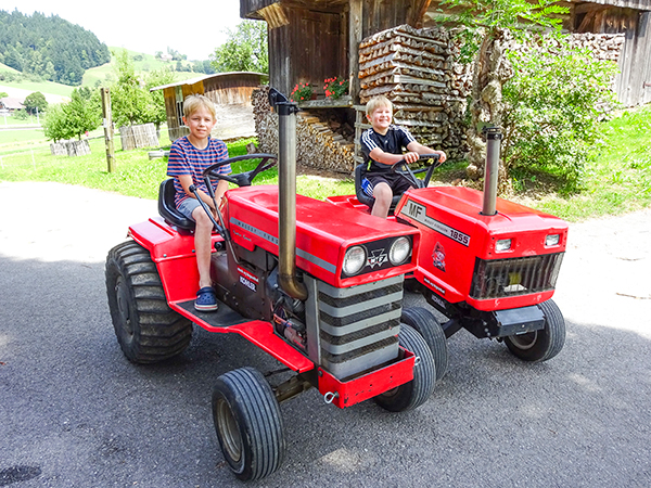 Die beiden Brüder geben Vollgas