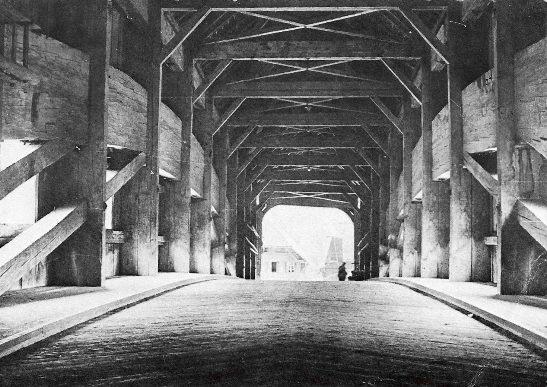 Alte Holzbrücke