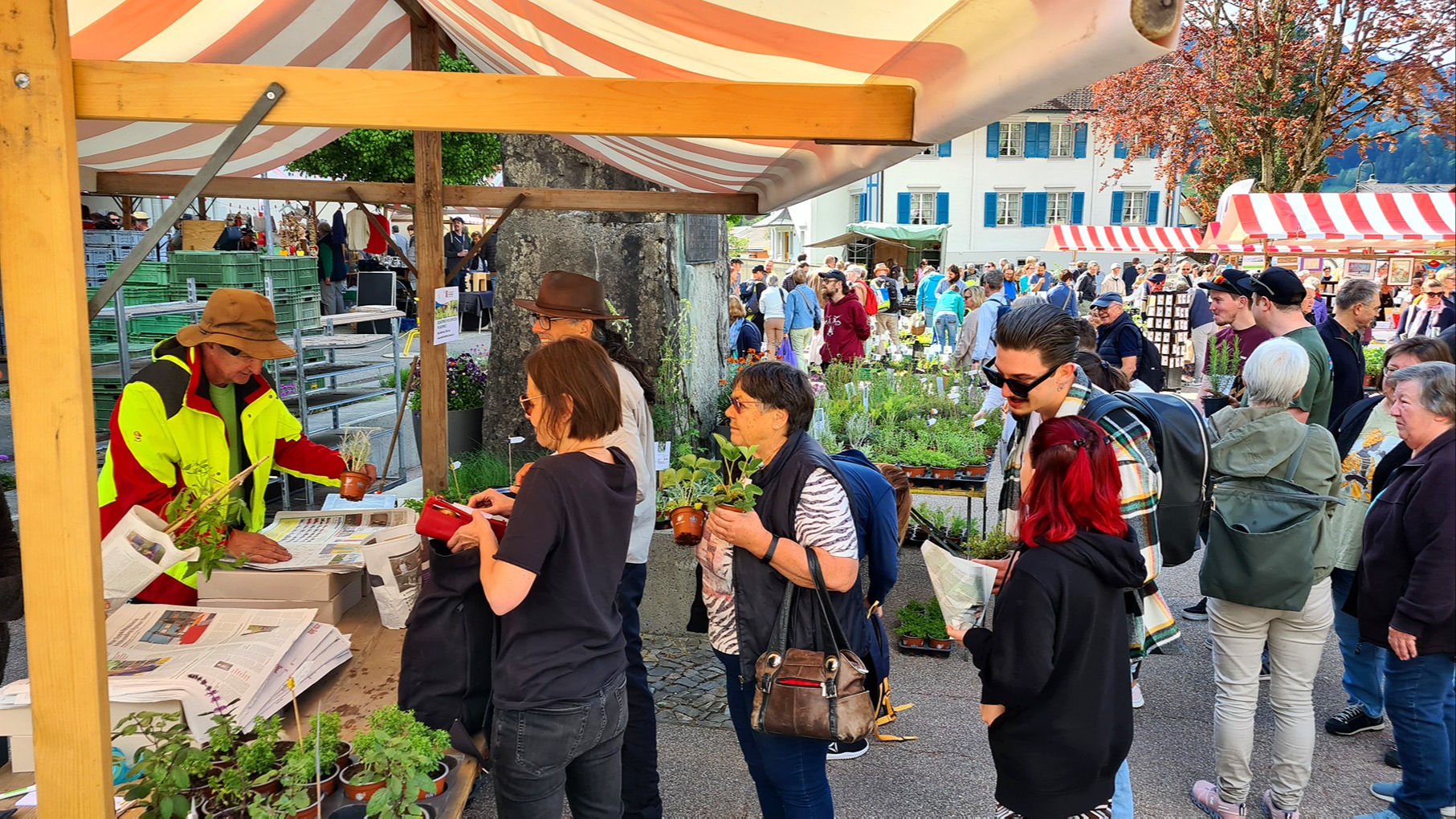 Ein Markt voller Genuss und Inspiration - und vielen Pflanzen