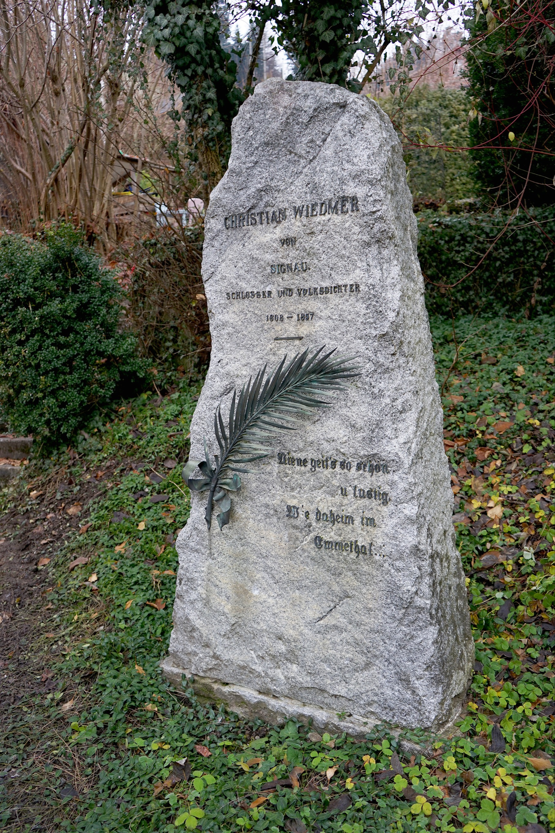 Ein Stein, der an ein Leben erinnert