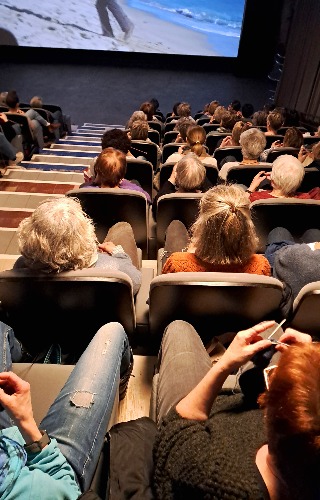 Heitere Stimmung am ersten Strick-Kino